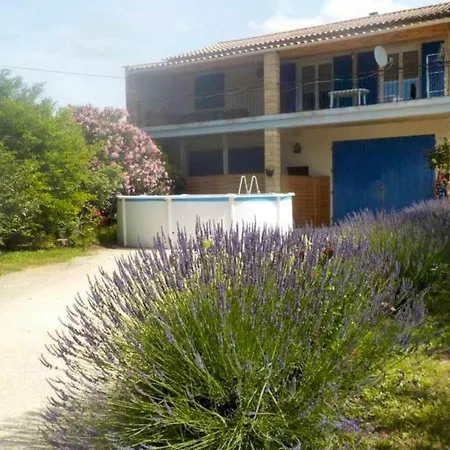 Maison Avec Piscine A Feriehus Cornillon