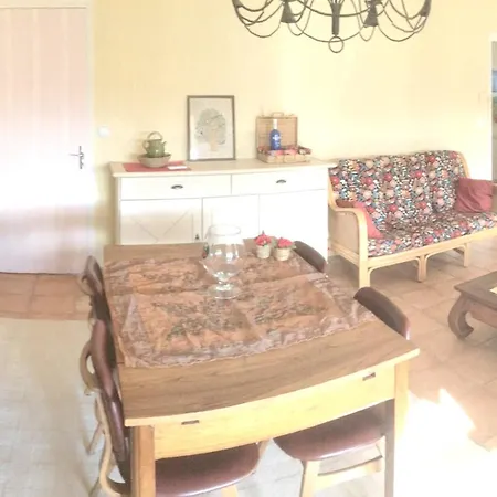 Maison Avec Piscine A